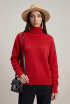 Elowyn | Soft Turtleneck Sweater