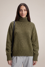 Elowyn | Soft Turtleneck Sweater
