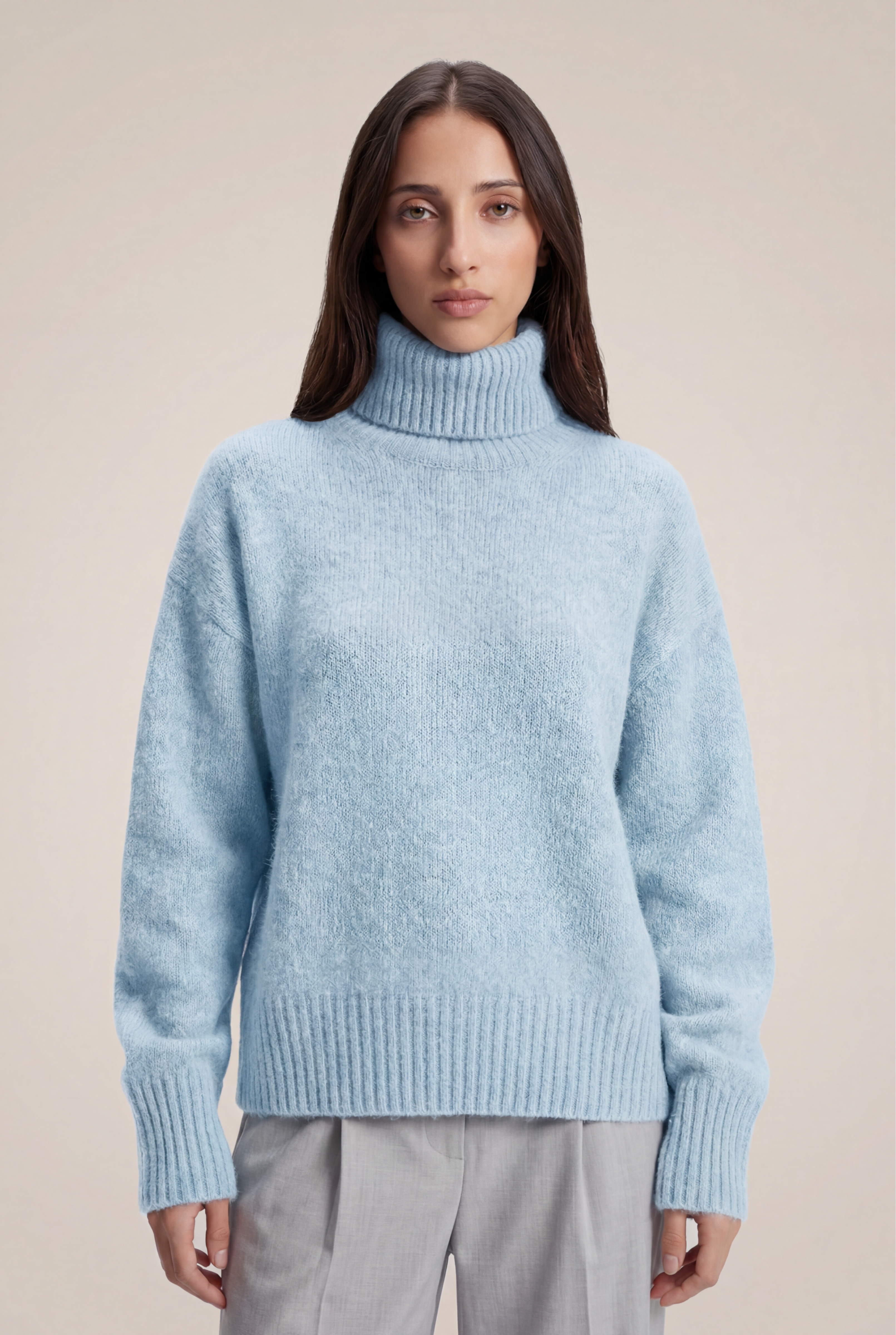 Elowyn | Soft Turtleneck Sweater